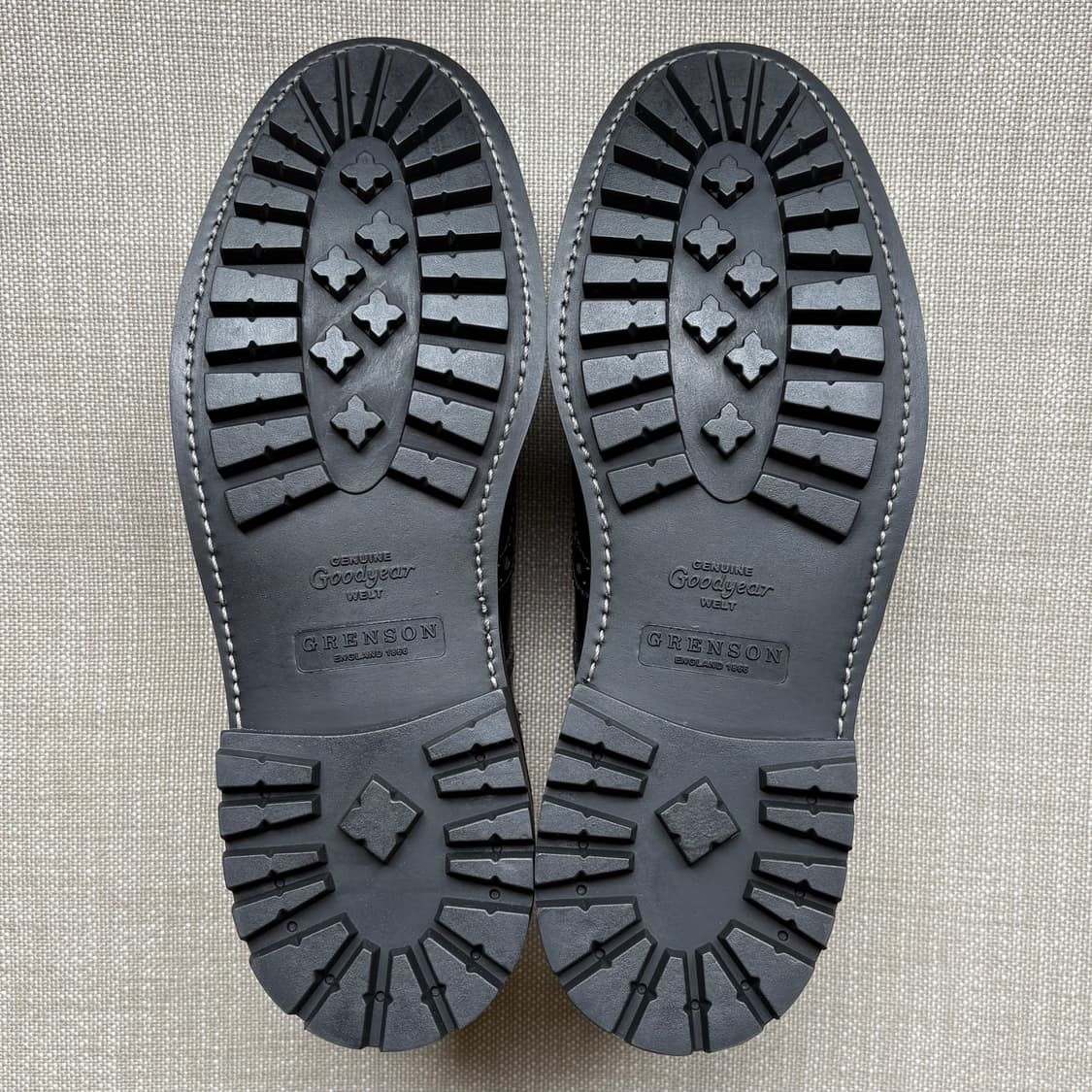 [UK9/275] 영국 GRENSON 블랙 브로그 윙팁 상품이미지7