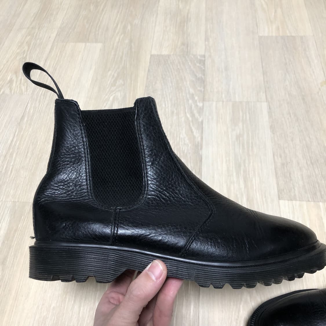 (260) 닥터마틴 2976 INUCK 첼시 부츠 벡스 블랙 상품이미지6