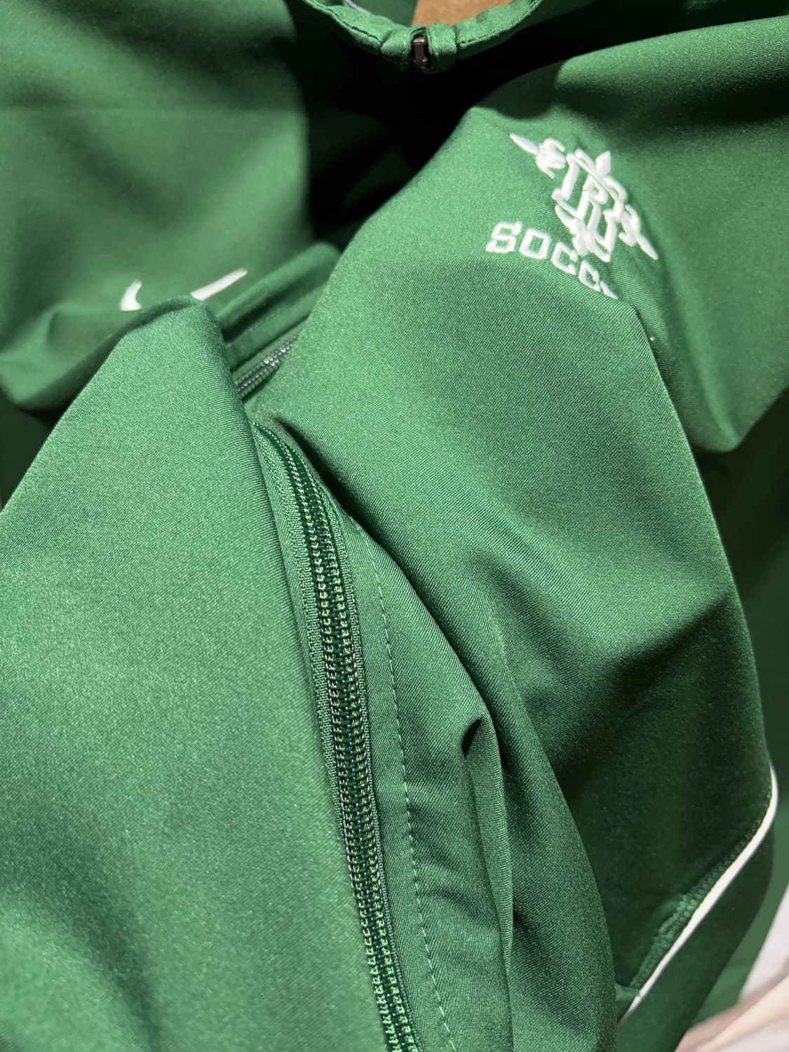 M 나이키 스우시 SOCCER 딥그린 바람막이 상품이미지5