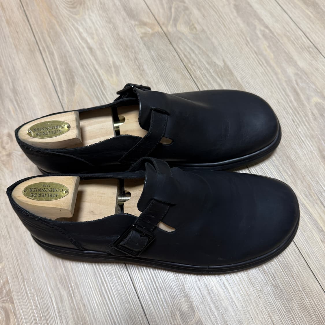uk8,270) 239,000원 닥터마틴 패트리샤 블랙 상품이미지2