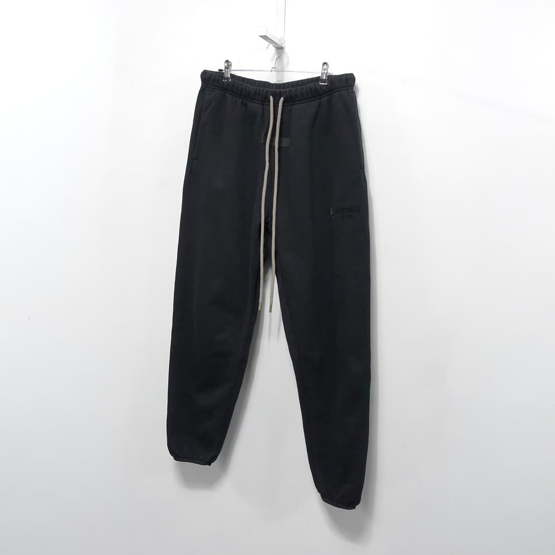 [S]FEAROFGOD 에센셜 피오갓 플리스 스웨트팬츠 상품이미지3