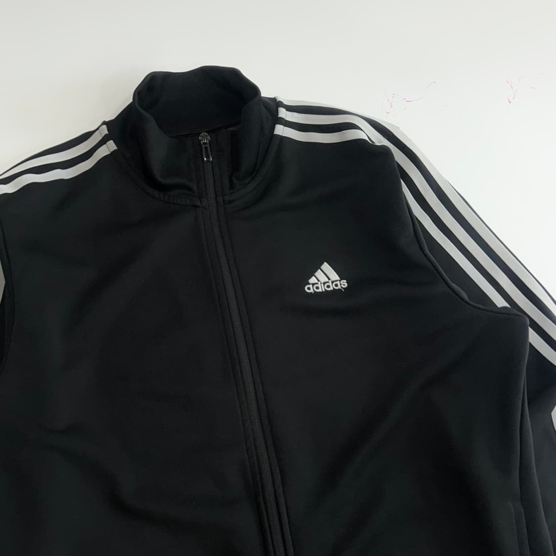 Adidas 아디다스 삼각로고 라이트 그레이 트랙탑져지 상품이미지4