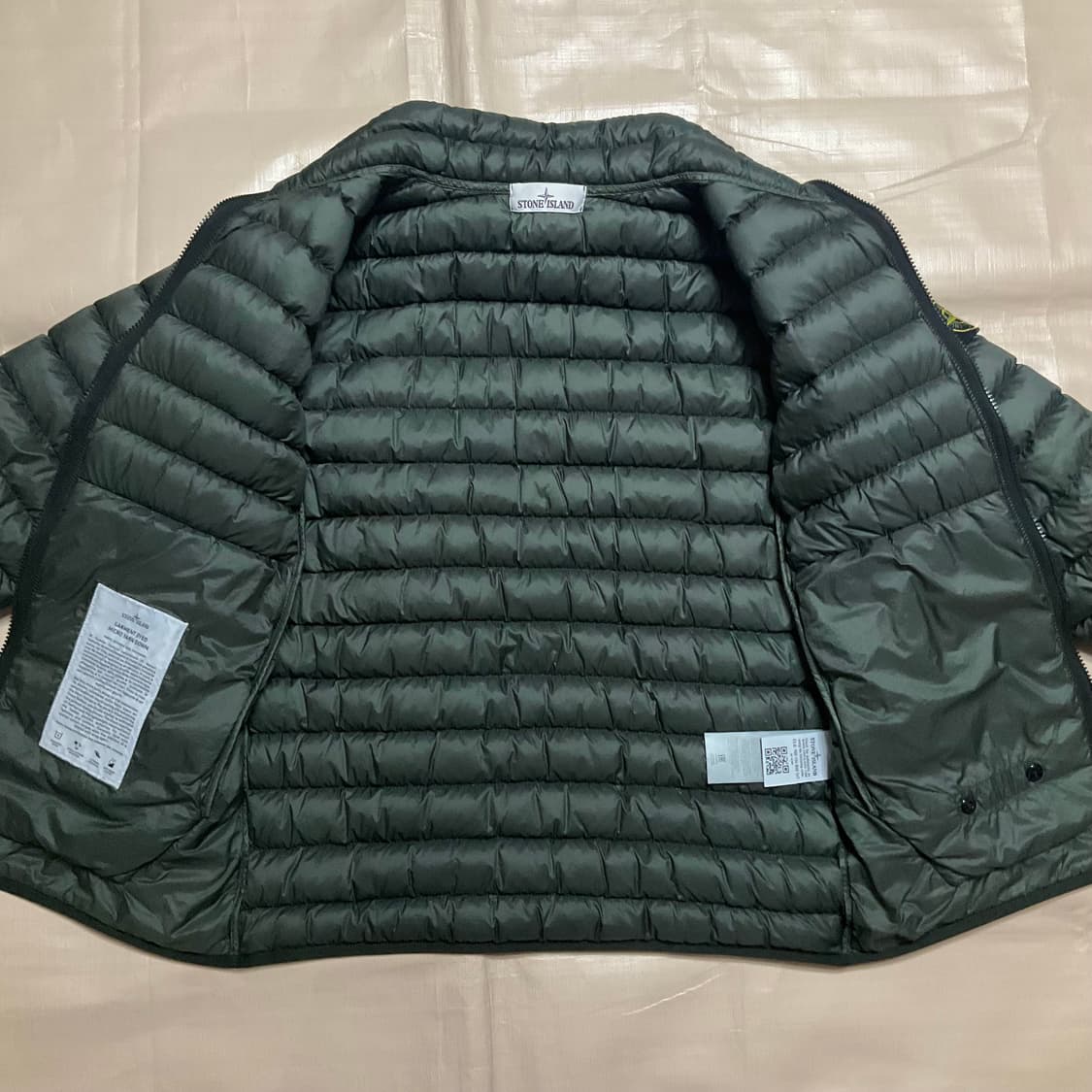 스톤아일랜드 마이크로 얀 경량패딩 L 상품이미지5