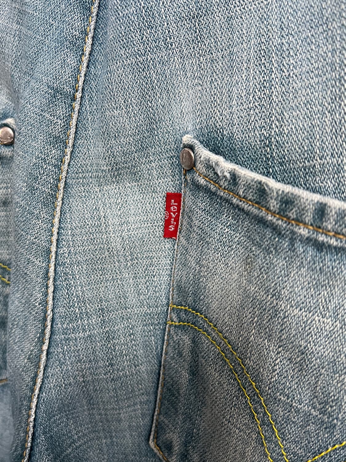 Levis 리바이스 엔지니어드 진 나팔핏 부츠컷 연청 데님 팬츠 상품이미지3