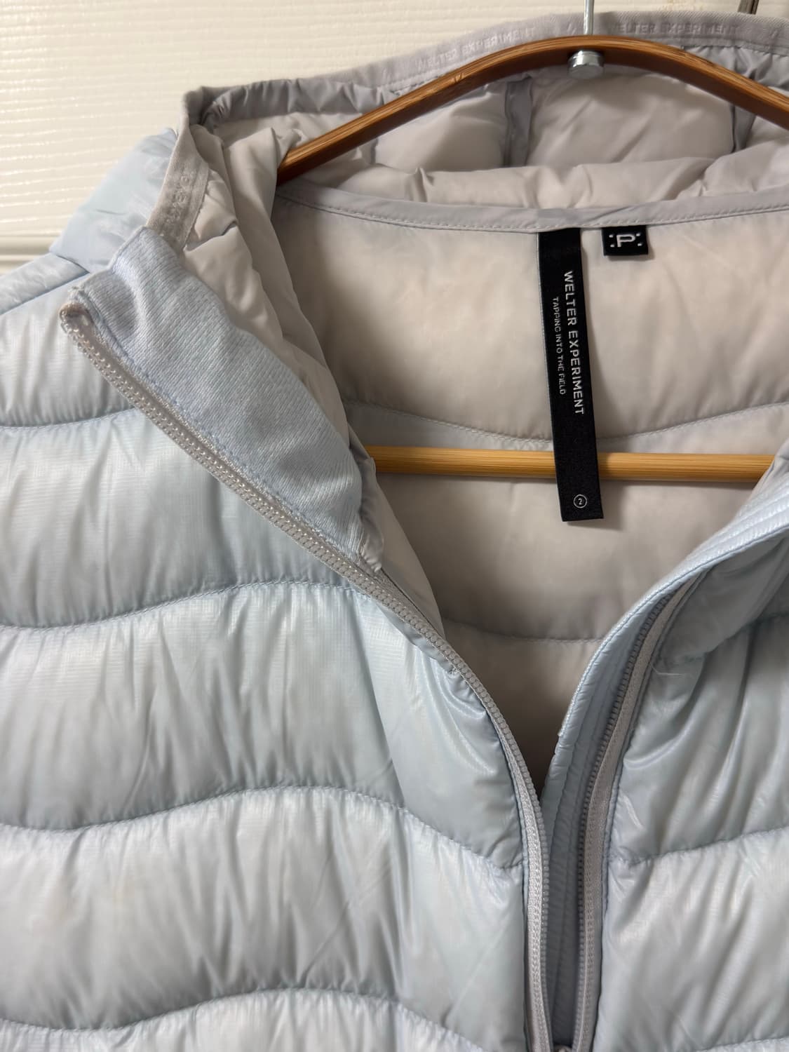 웰터익스페리먼트 경량패딩 스카이블루 2사이즈 상품이미지4