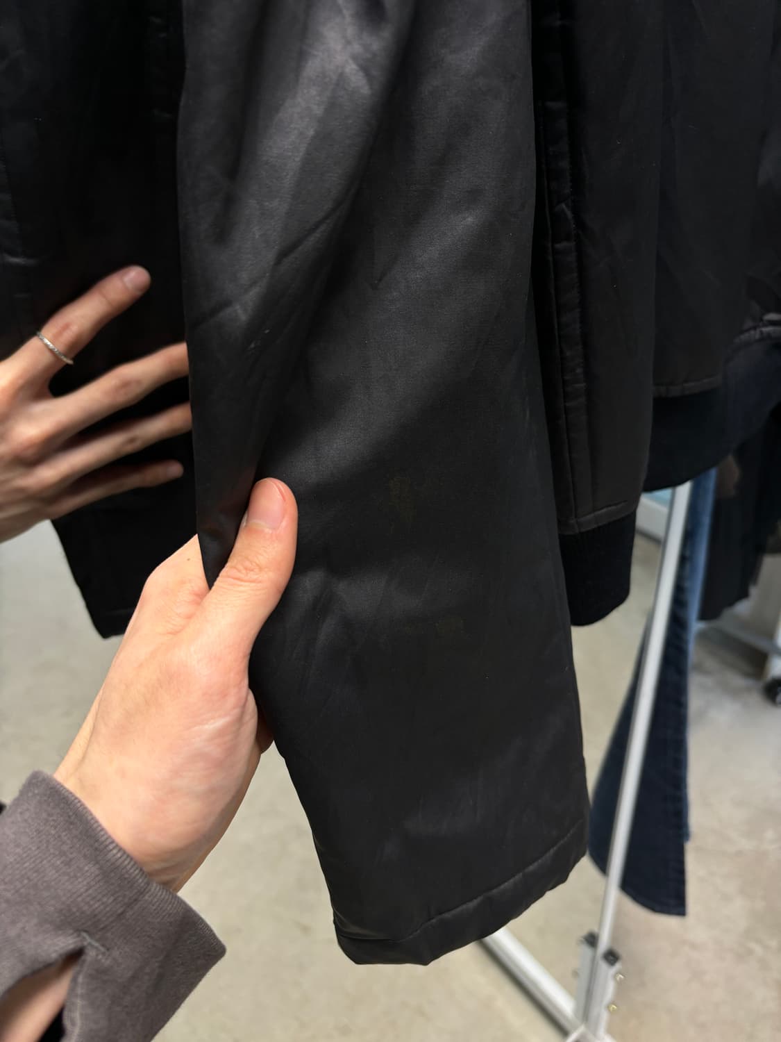 아티잔 레더 후드 레이어드 봄버자켓 상품이미지9