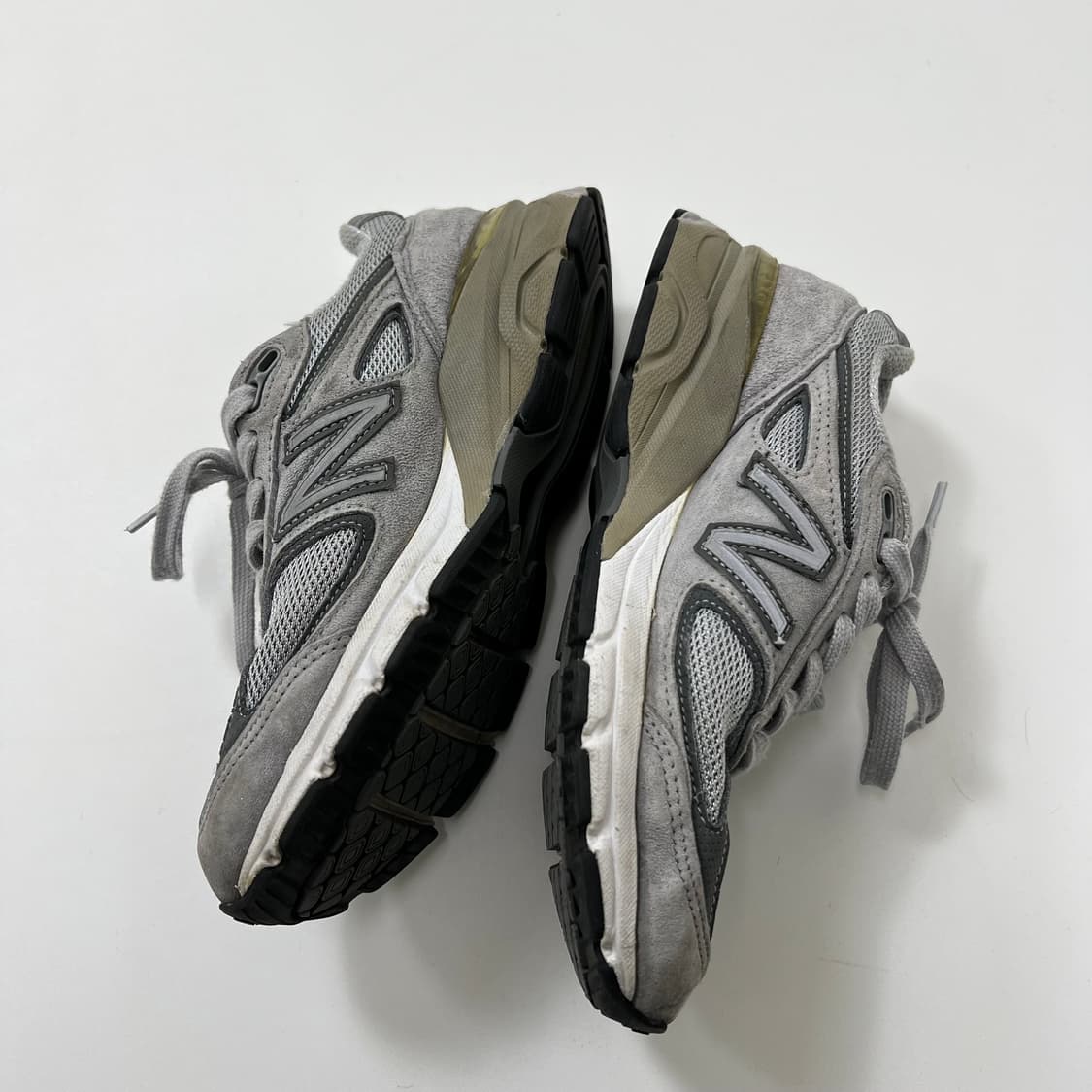 NB 뉴발란스 USA 990 V4 그레이 상품이미지3