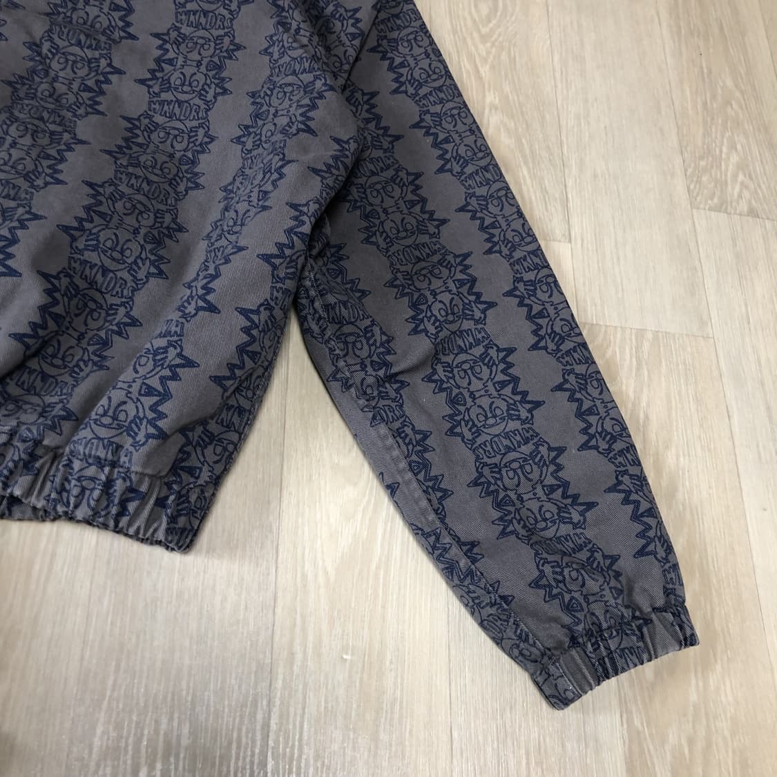 (L) 위캔더스 WKNDRS 스마일 패턴 드리즐러 자켓 그레이 상품이미지6