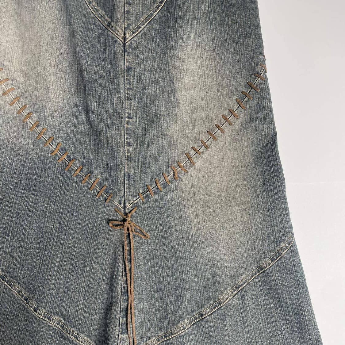 Ozoc 레더 끈 데님 스커트 상품이미지4