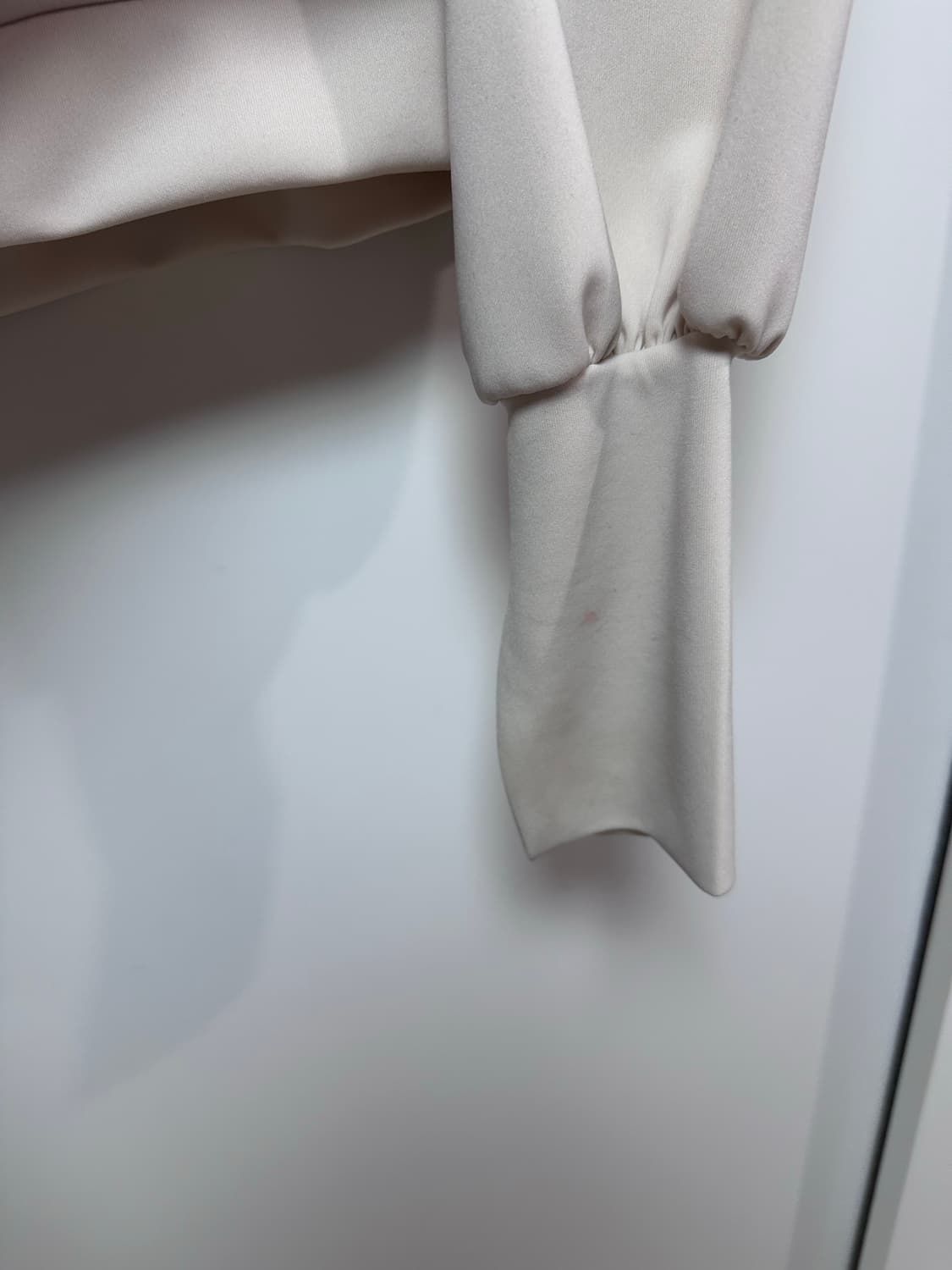 아이보리 버터 리본 블라우스 랩 스타일 상품이미지3