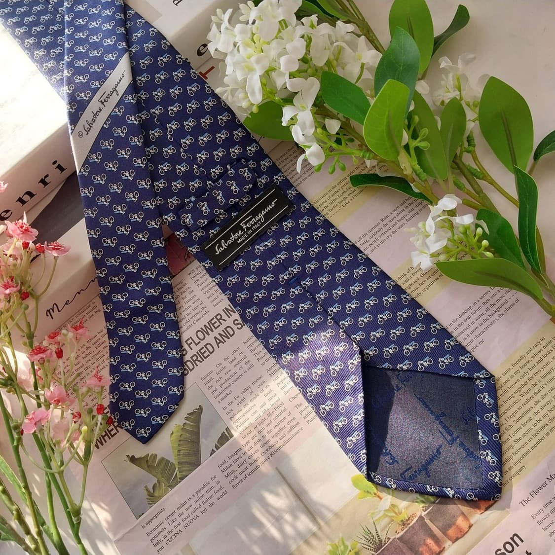 페라가모 실크 네이비 바이크 패턴 넥타이 8cm B등급 k1666 상품이미지5