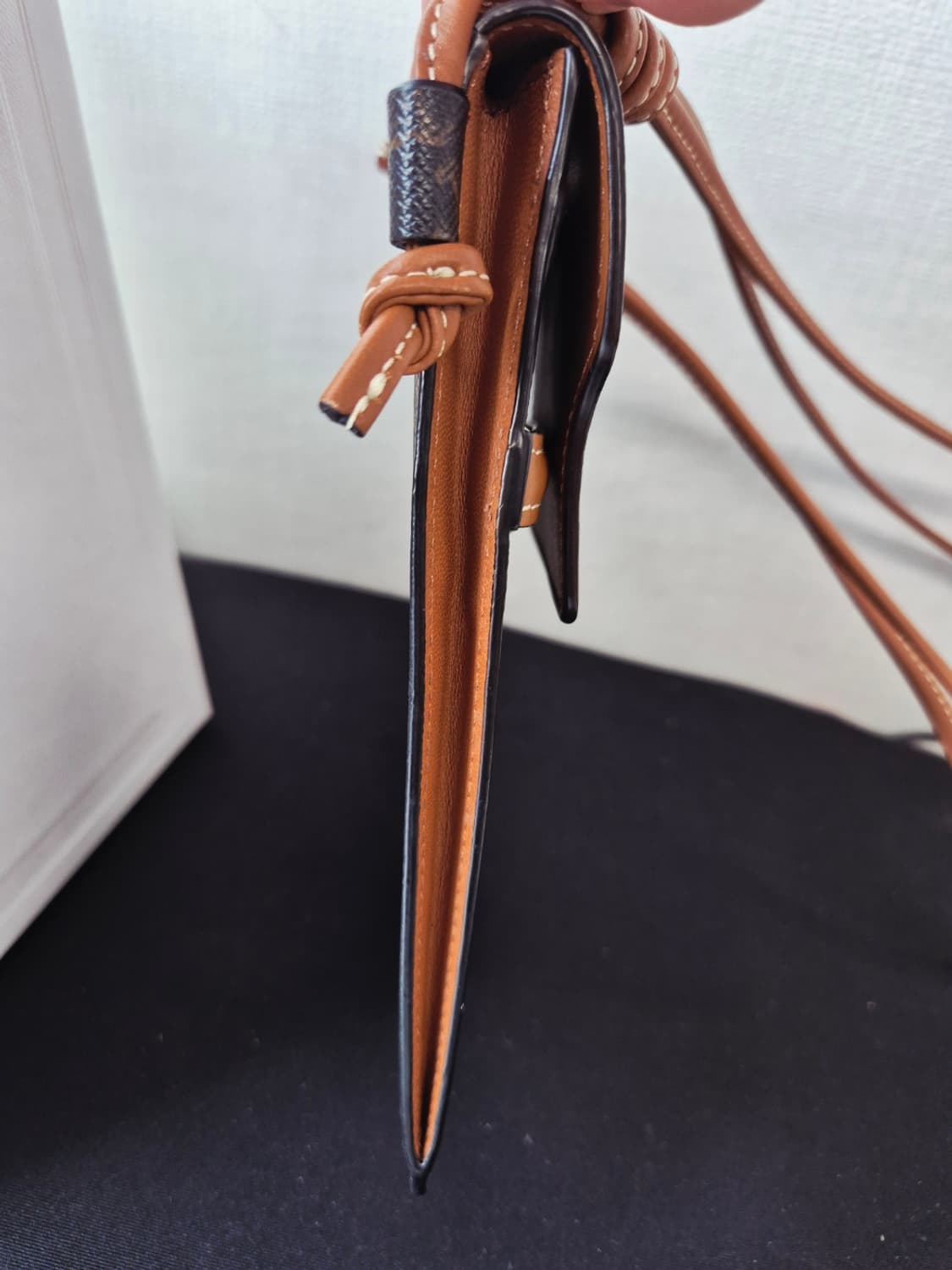 셀린느 트리옹프 폰파우치 플랩 크로스백 상품이미지6