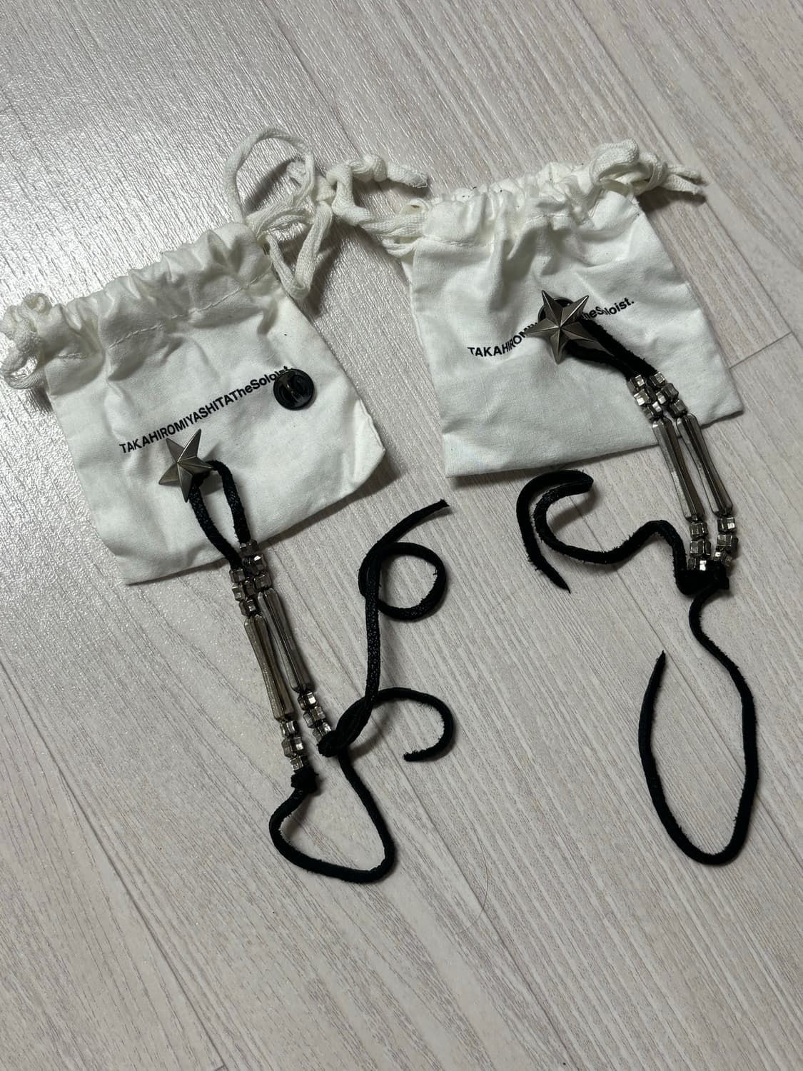 솔로이스트 스타 브로치 상품이미지1