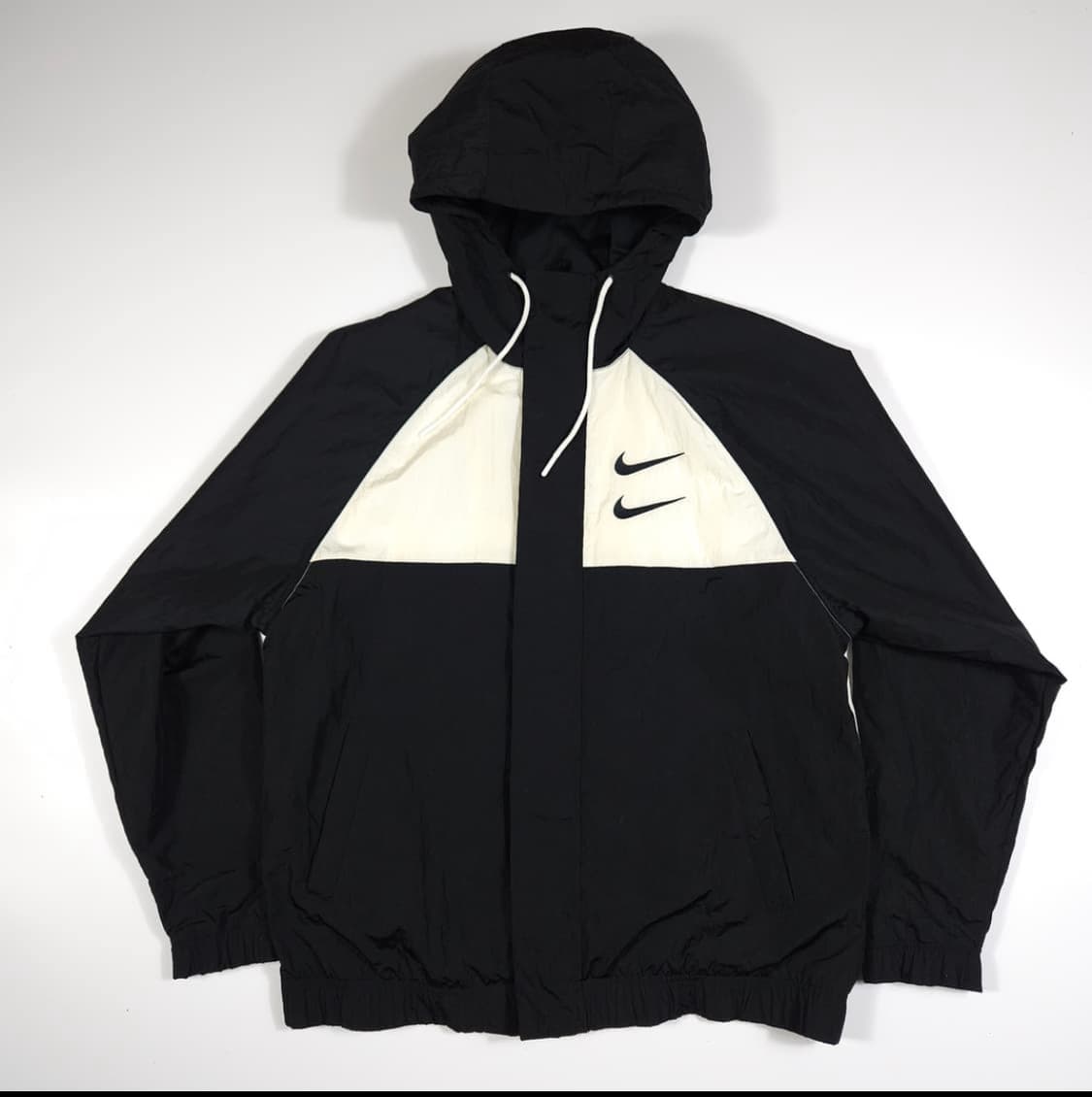 나이키 더블스우시 바람막이 상품이미지1