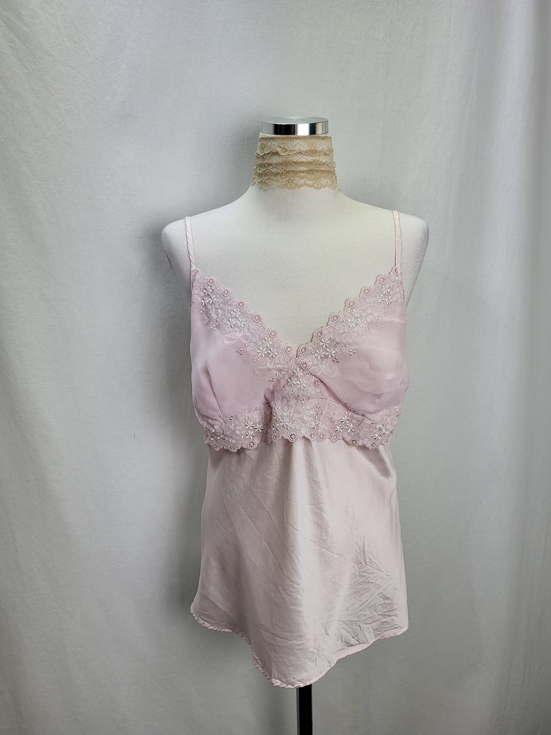 빈티지 베이비 핑크 꽃자수 새틴 슬립 탑 상품이미지1