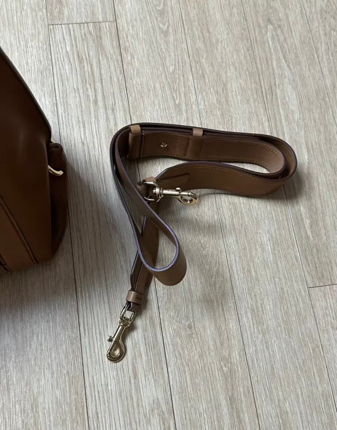 페라가모 토트백 상품이미지3