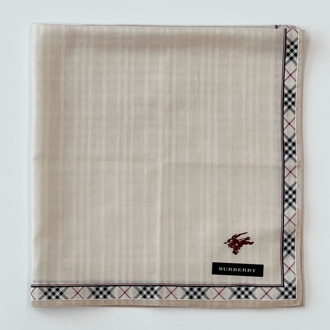 (새상품) burberry /버버리 쁘띠스카프 손수건 상품이미지5