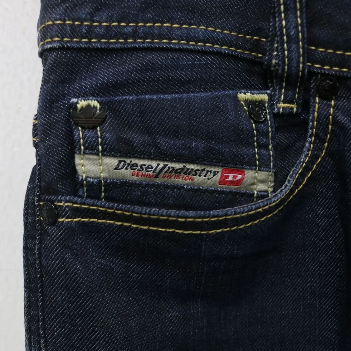 디젤 X 아디다스 데님 팬츠 62510 상품이미지7