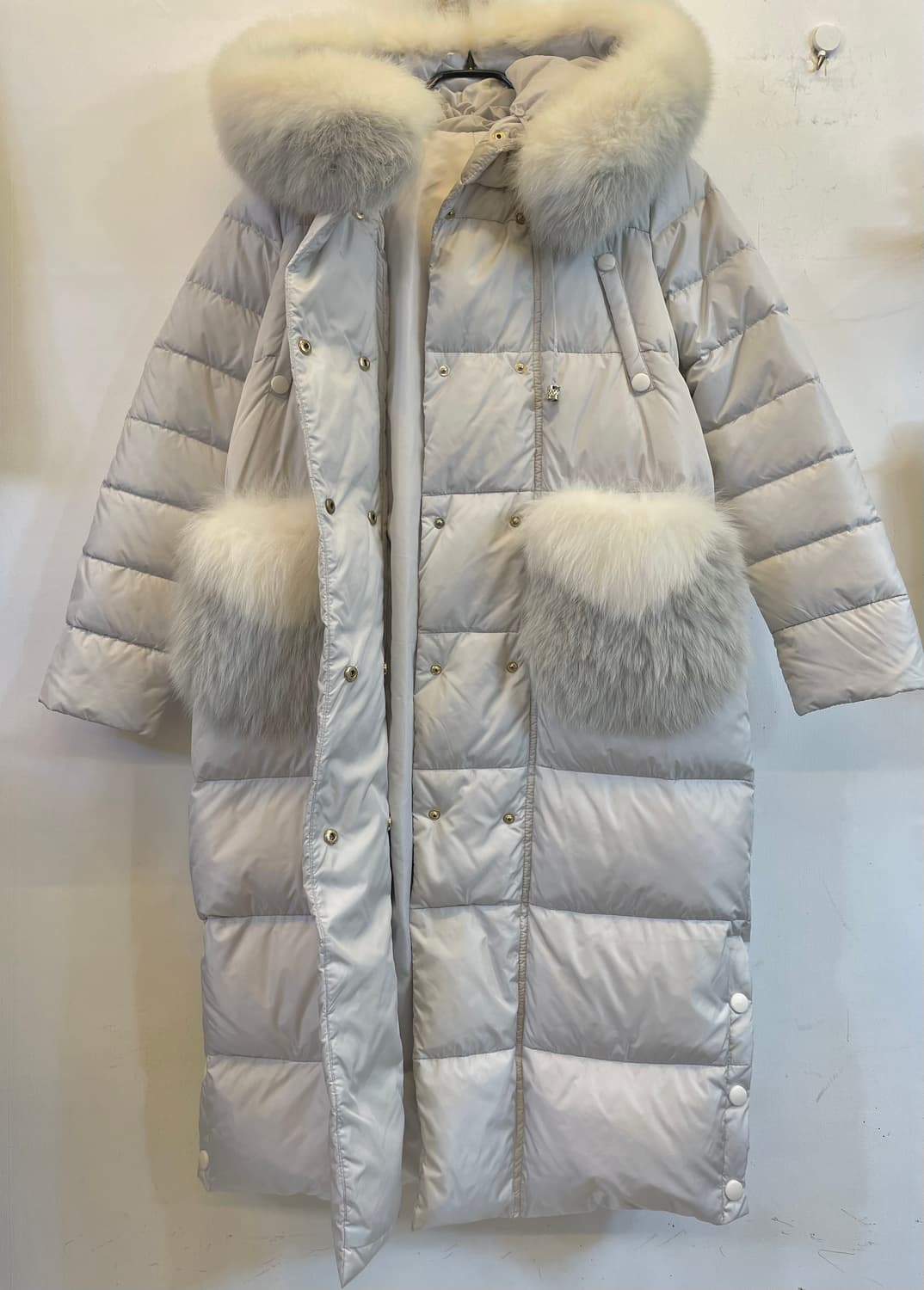 수입 폭스퍼 롱패딩:) 화이트실버패딩 희귀템 여성롱패딩롱다운 상품이미지5