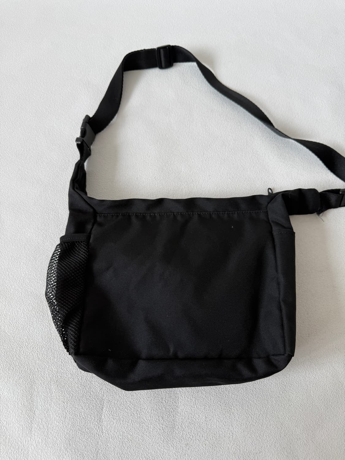 BUTDEEPDESIGN 나일론 크로스백 상품이미지6