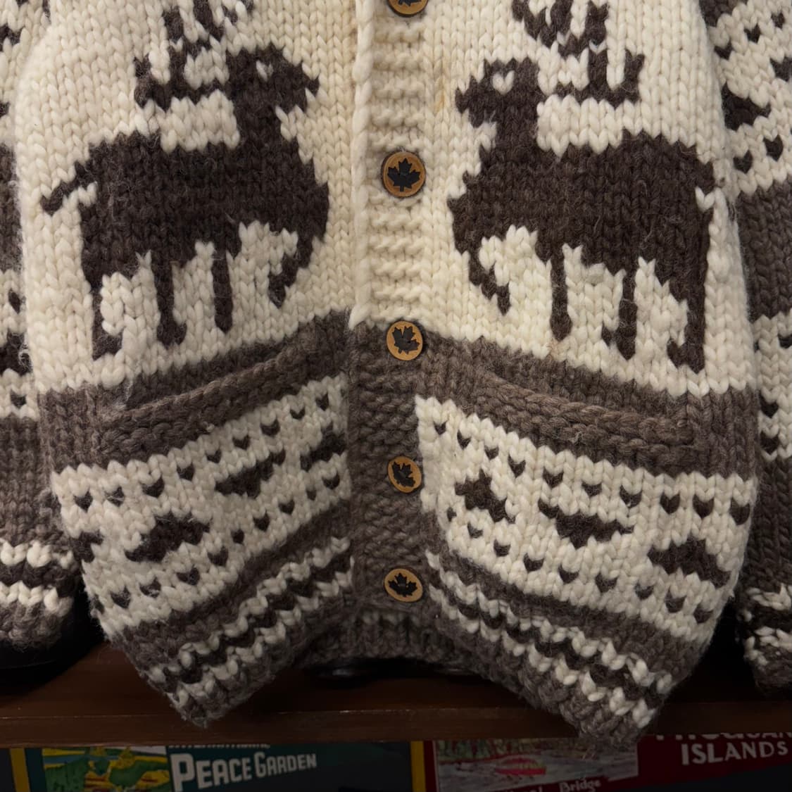 카나타 캐나다 오리지널 순록 패턴 나무 단추 헤비 울 코위찬 N226 상품이미지4