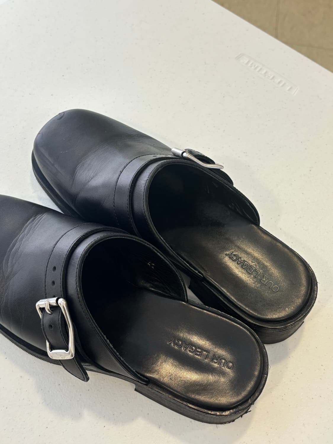 아워레가시 카미온 뮬 블랙 42  상품이미지4