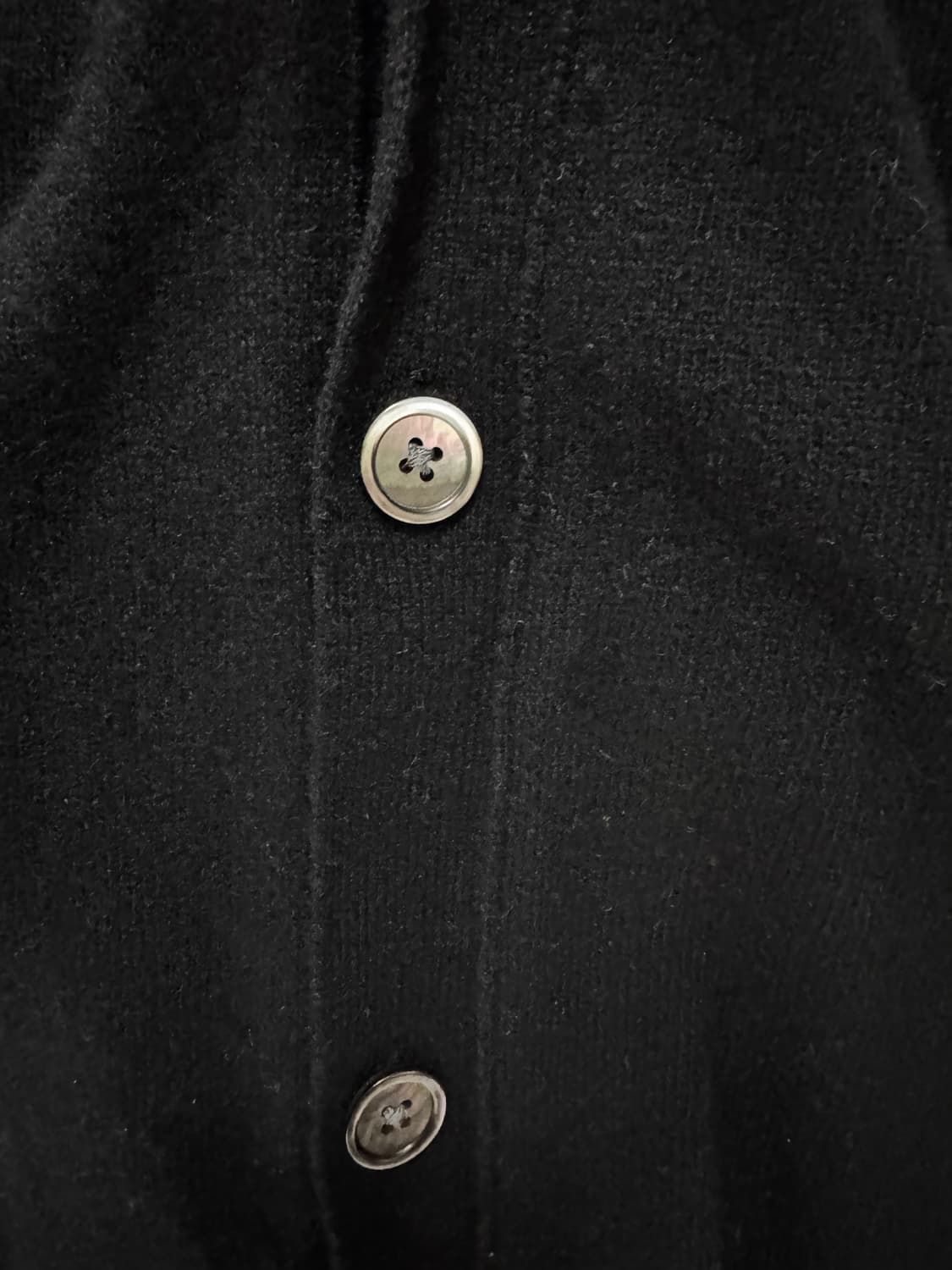 꼼데가르송 가디건 블랙 화이트와펜 새상품 xl 상품이미지4