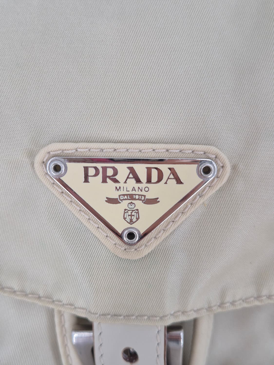 프라다나일론 스몰 백팩 아이보리컬러 상품이미지7