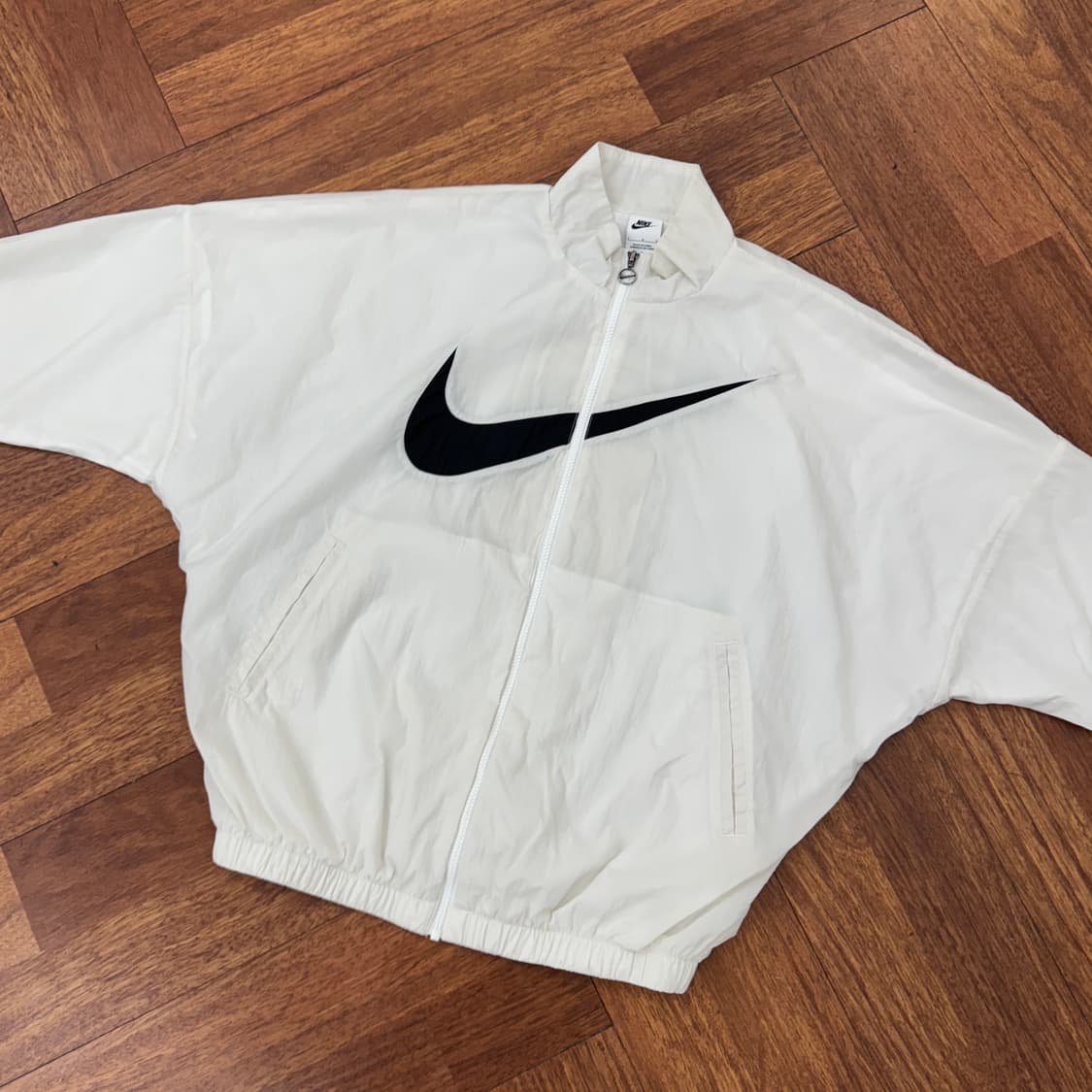 여성용 L 나이키 빅로고 스우시 바람막이 자켓  상품이미지3