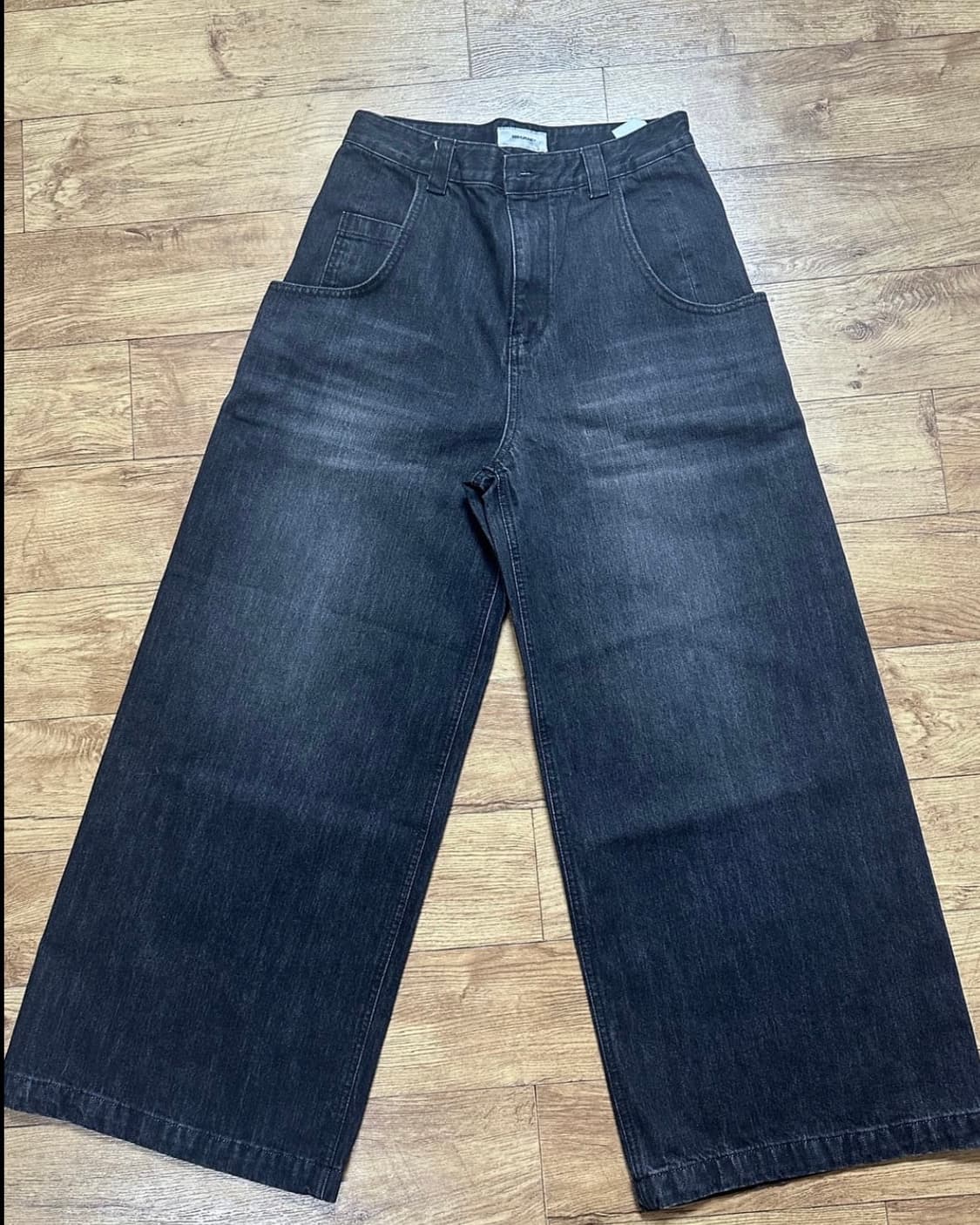 999휴머니티 big pocket baggy jeans 팬츠 워시드블랙 상품이미지5