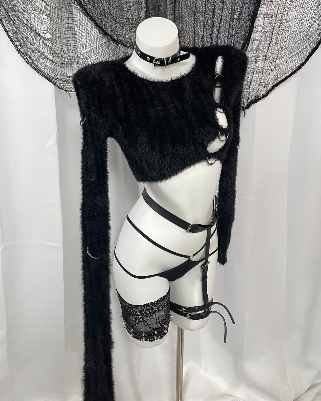 minga london cut out sweater 상품이미지4