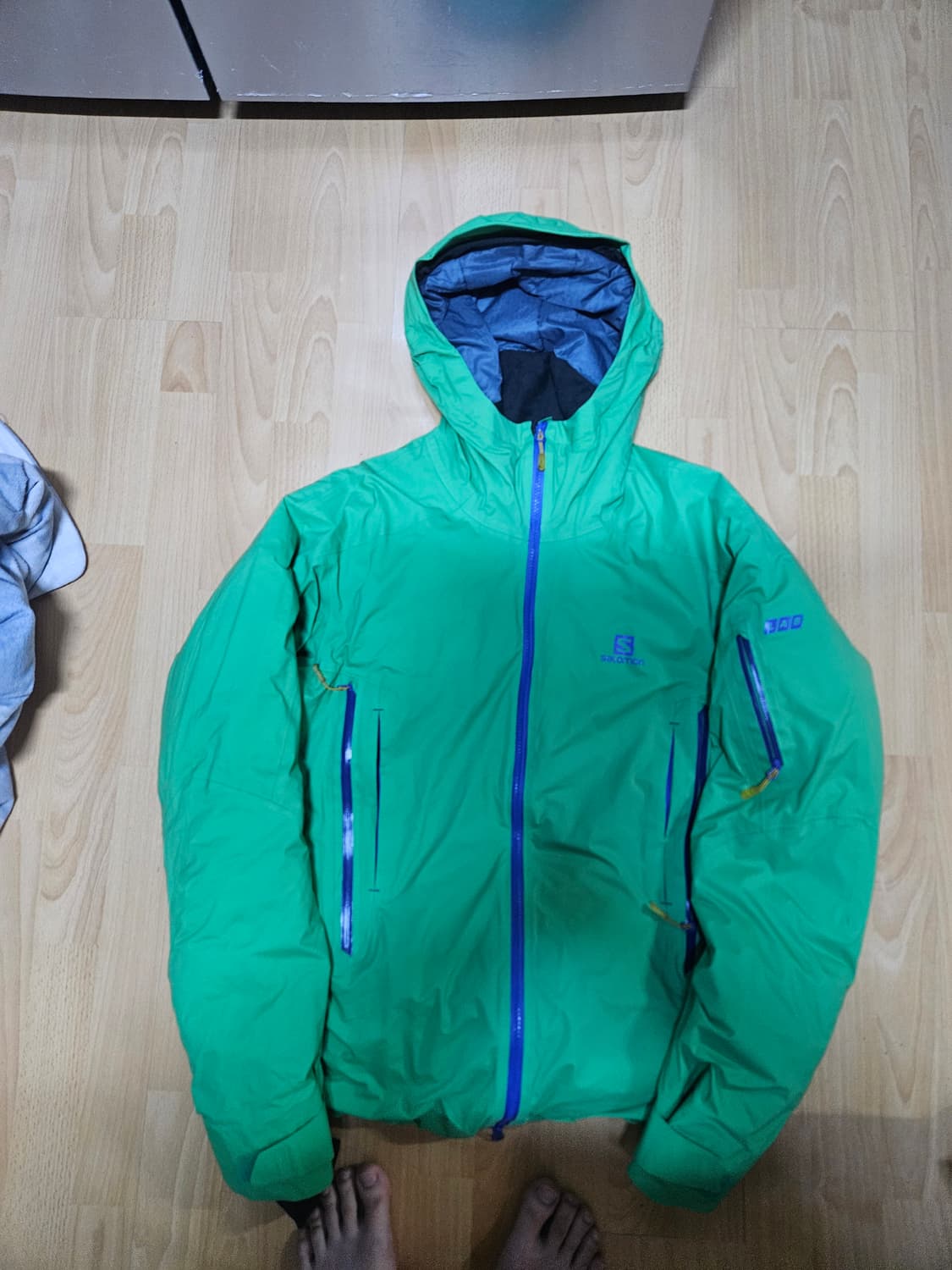 정품 살로몬 패딩 L사이즈 상품이미지2