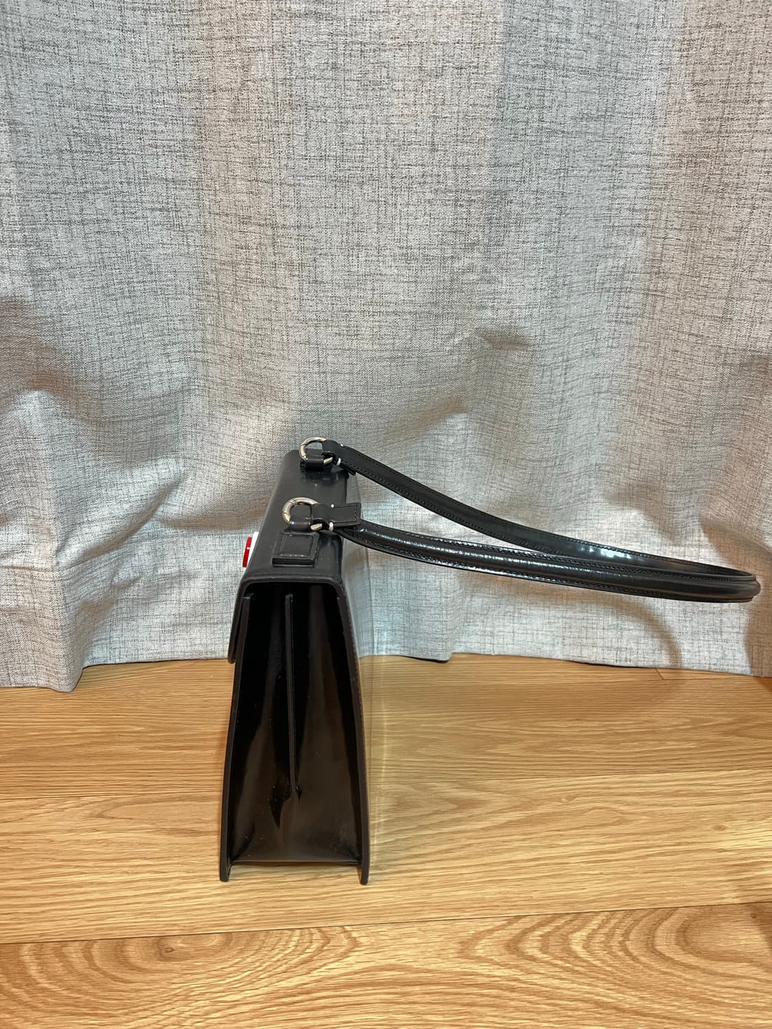 푸시버튼 컬렉션 숄더백 상품이미지4