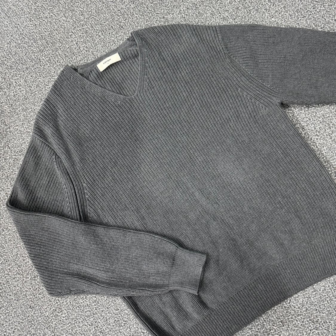 파브레가 헤비 코튼 브이넥 니트 데릭 미디엄 그레이 상품이미지2