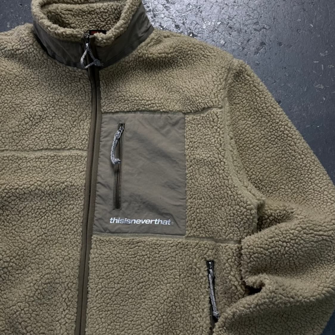 100 디스이즈네버댓 후리스  상품이미지2