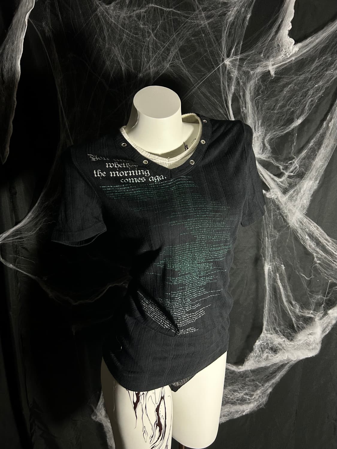 bodywave eyelet layered tee 상품이미지1