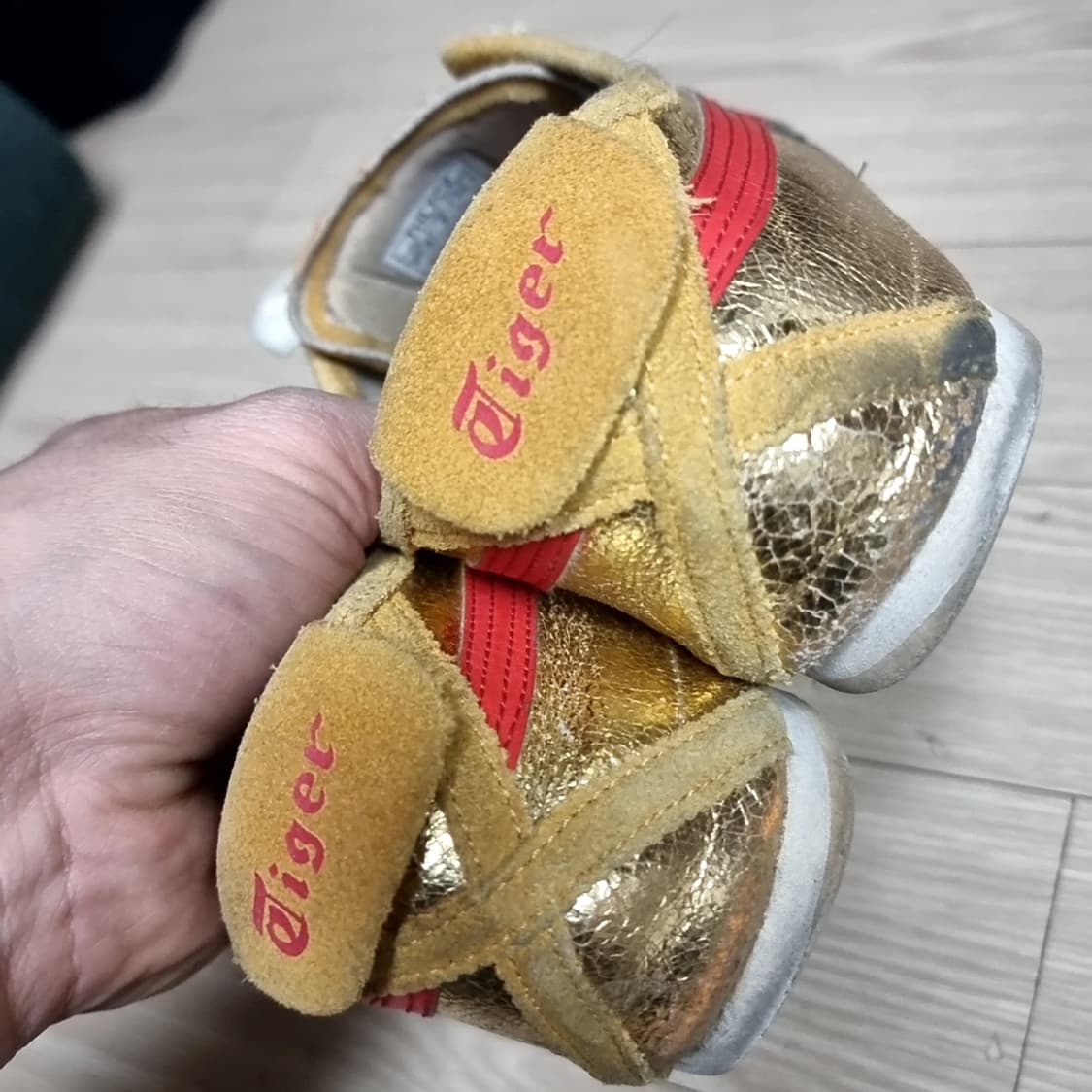 오니츠카타이거 멕시코66 골드 운동화(270-280) 상품이미지5