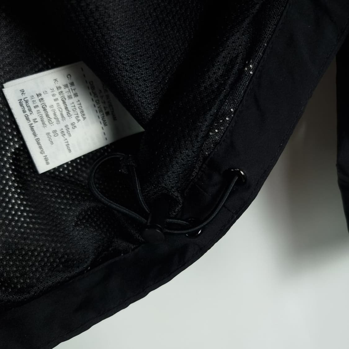 [나이키] 골프 투웨이 소매 탈부착 지퍼 바람막이 자켓 블랙 M19967 상품이미지7