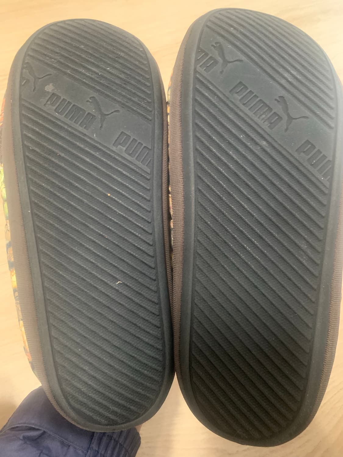 푸마 스거프카프 패딩 슬립온 판매합니다 상품이미지7