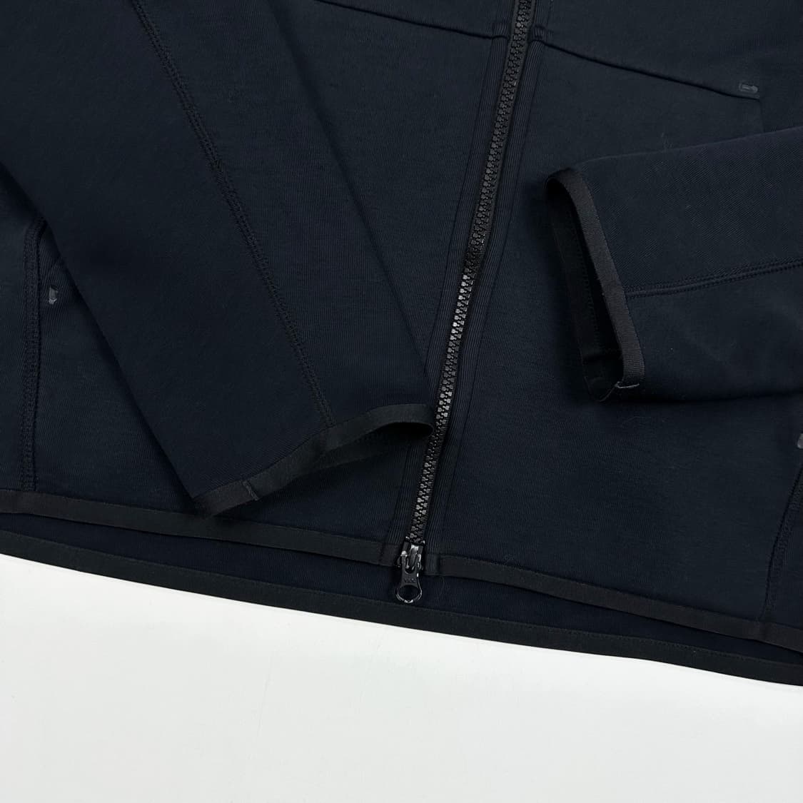 나이키 퓨추라 테크팩 블랙 후드집업 (M) 상품이미지4