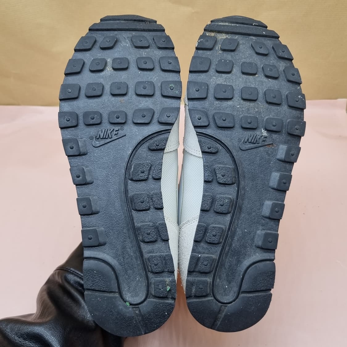 나이키 MD 러너2 여성 미드 운동화250  상품이미지3