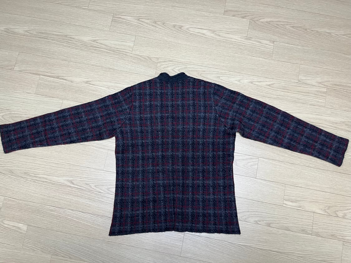 언더커버 울100 브이넥 니트 (L) 상품이미지2