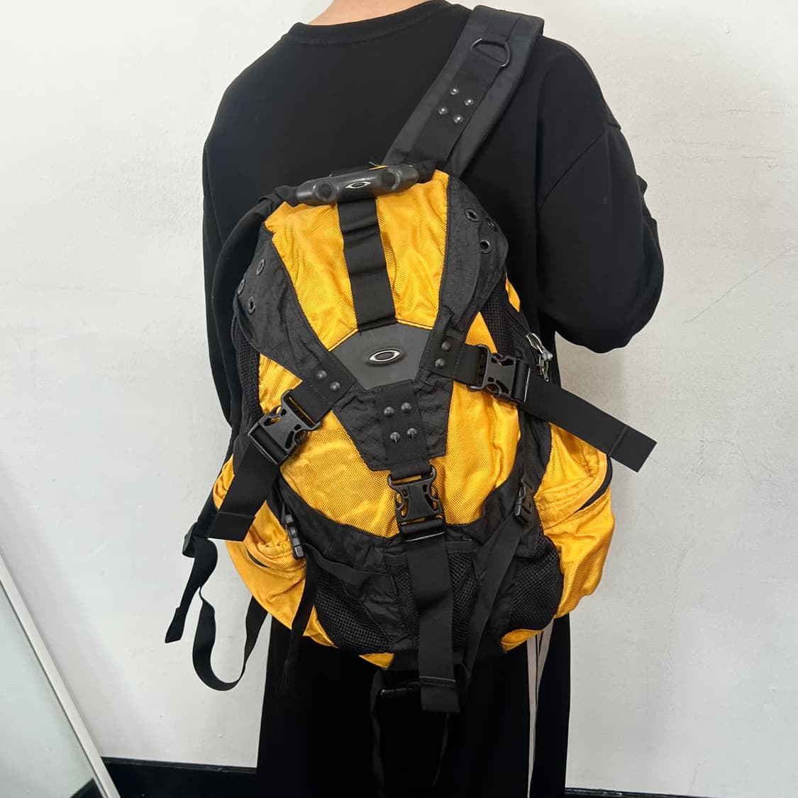 오클리 아이콘 2.0 테크니컬 백팩 상품이미지4