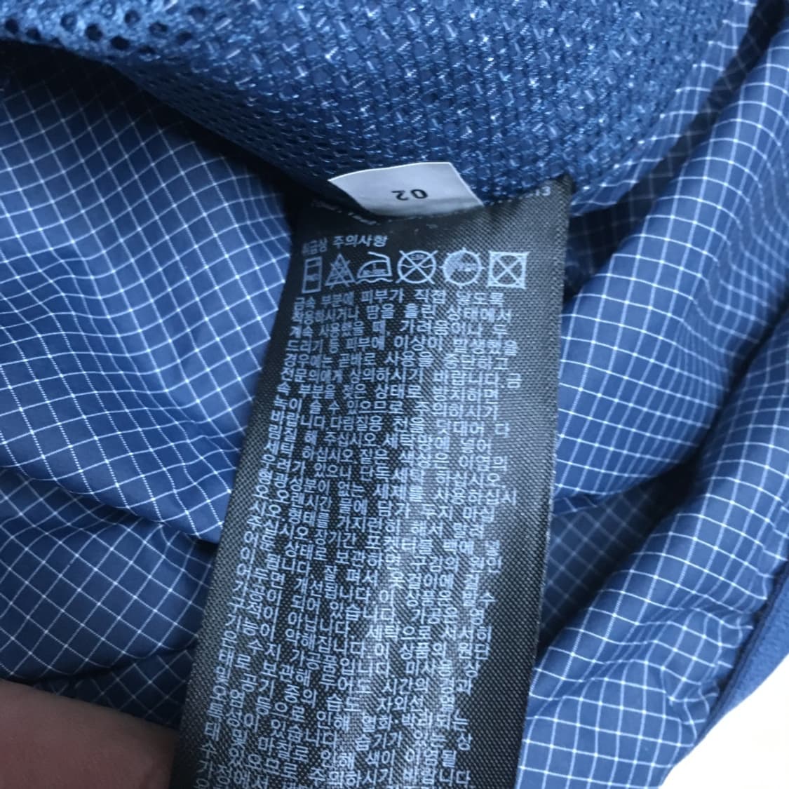 유니클로 경량 바람막이 DD10 상품이미지2