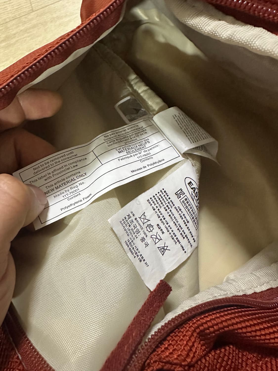 라프시몬스x이스트팩 슬링백 레드 상품이미지9