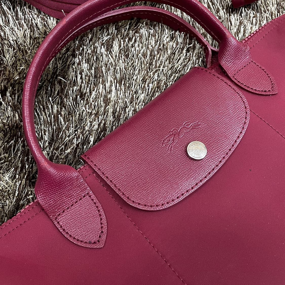 롱샴 Longchamp 르 플리아쥬 네오 버건디 토트백 M  상품이미지2