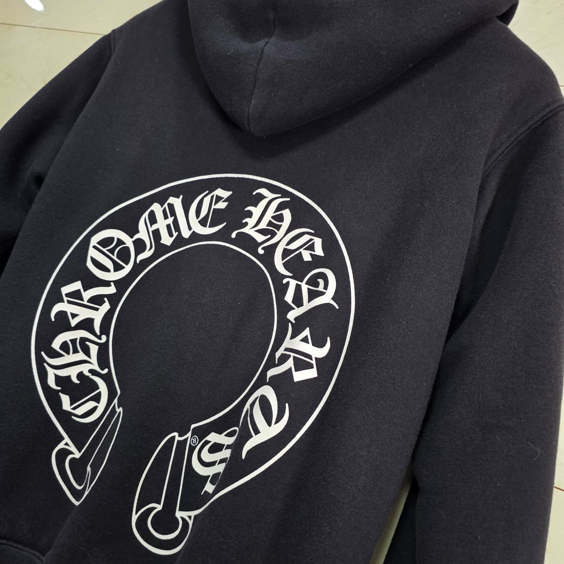 {클로젯}[S/백화점판]00s 크롬하츠 홀스슈 스크롤 퍽유 써멀 후드집업 상품이미지3