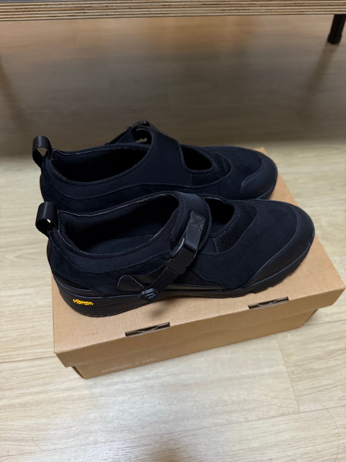 아카이브앱크 비브람 메리제인 스니커즈 37 상품이미지2