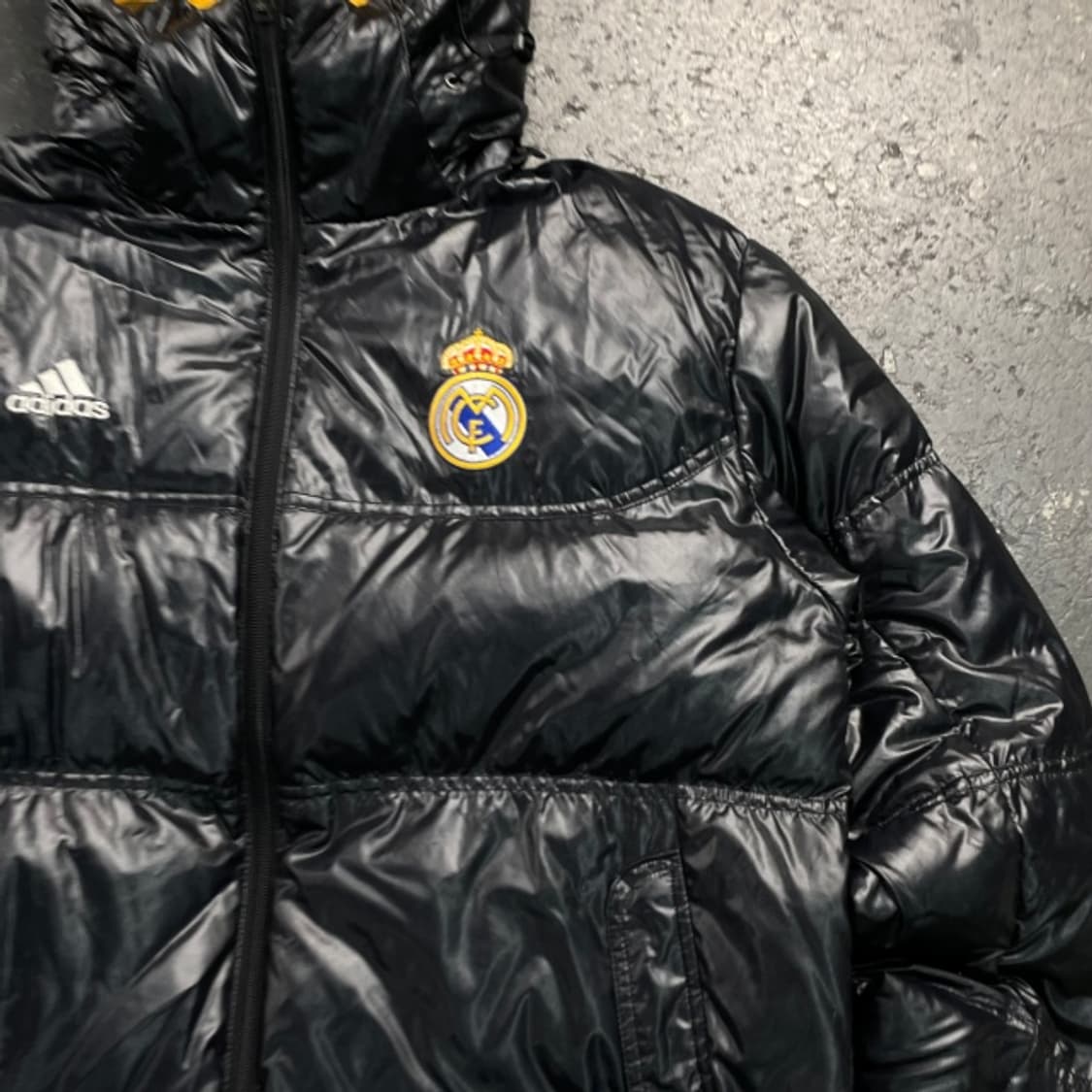 100 아디다스 레알마드리드 패딩  상품이미지2