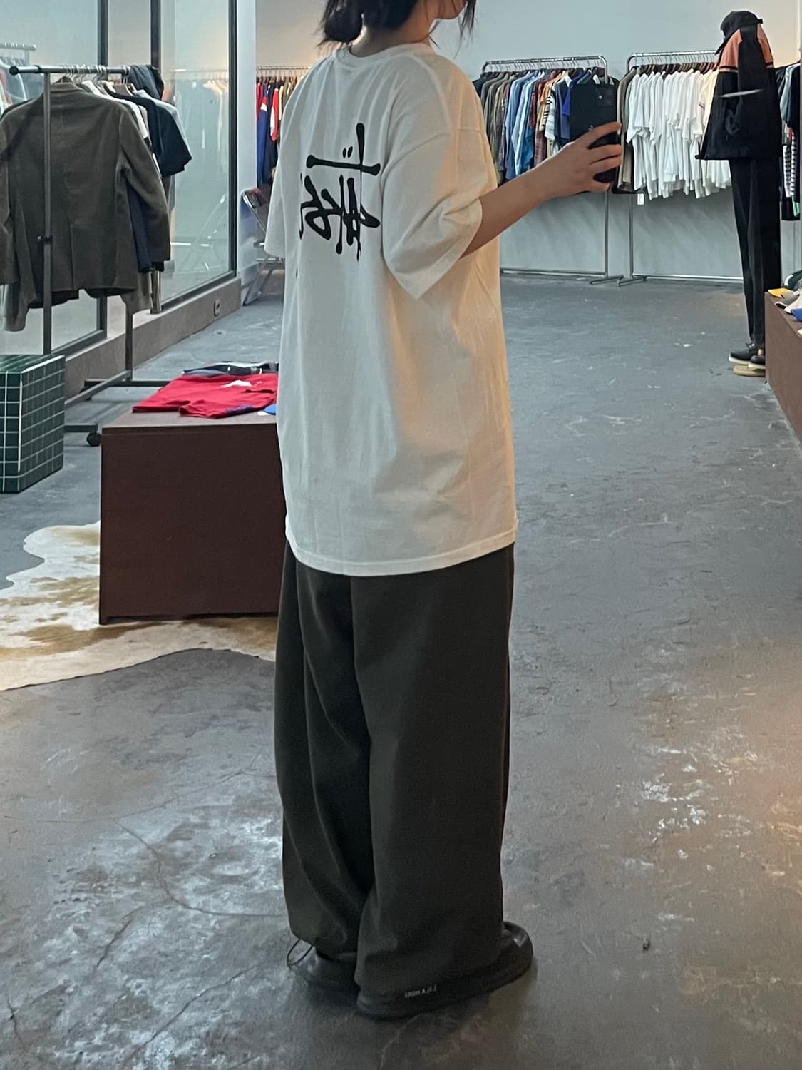 스투시 베이직 로고 화이트 반팔 H2574 상품이미지1